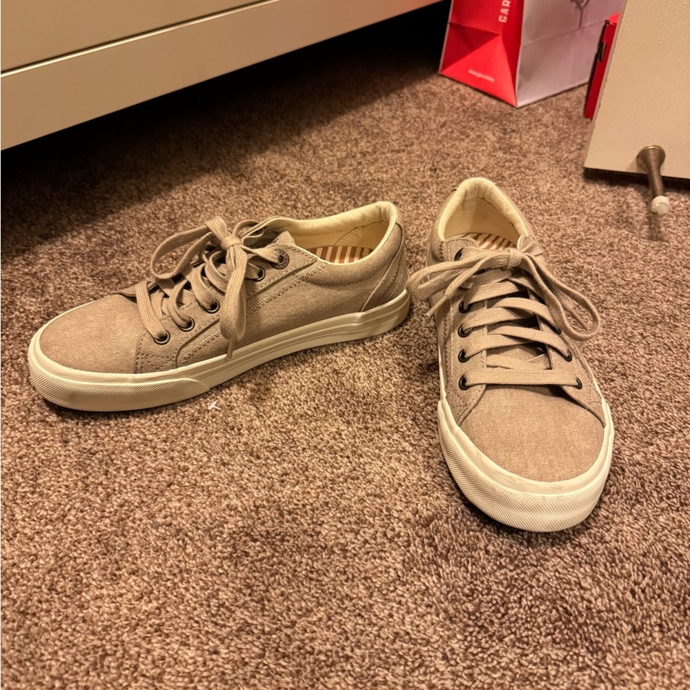 Taos Plim Soul size 7